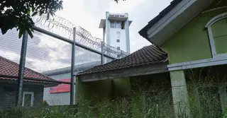 কারাগারে বন্দীদের জন্য বিলাসবহুল অ্যাপার্টমেন্ট; ইন্দোনেশিয়ায় ৫ কর্মকর্তা বরখাস্ত